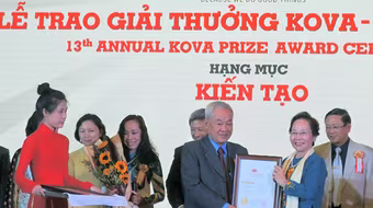 Lão nông 85 tuổi đoạt giải thưởng KOVA