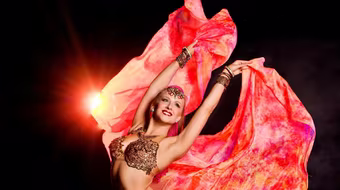 Hé lộ dàn giám khảo nóng bỏng giải bellydance 2016