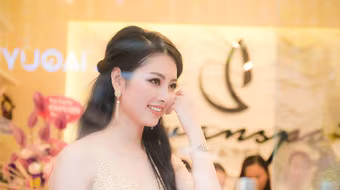 Hoa hậu Ngọc Anh: Tôi muốn chia sẻ "cái đẹp" với mọi người