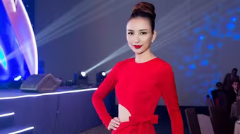 Diện đầm gợi cảm, Hoa hậu Ngọc Diễm khoe vòng eo và đường cong quyến rũ