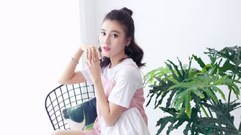 Ngơ ngẩn trước vẻ đẹp trong veo của Á khôi Tăng Huỳnh Như