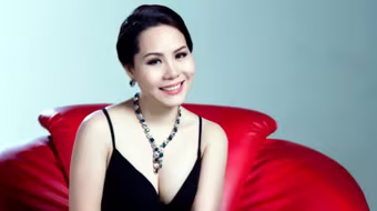 Giải mã sức hút quyến rũ của Nữ hoàng doanh nhân Kim Chi