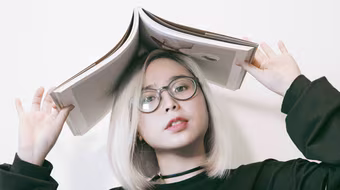 Tiên Nguyễn - nữ nhiếp ảnh gia chuyên chụp cho các hoa hậu