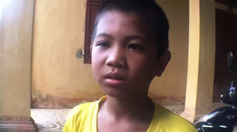 Bé 10 tuổi dũng cảm cứu hai bé 5 tuổi thoát chết đuối