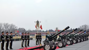 Lễ bắn đại bác chào mừng chuyến thăm của Tổng Bí thư Nguyễn Phú Trọng