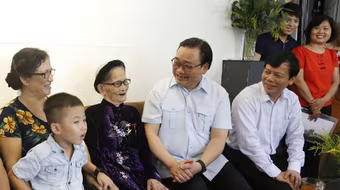 Hà Nội dành hơn 103,8 tỷ đồng chăm lo, tặng quà người có công