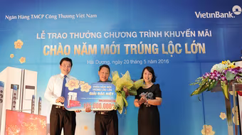 VietinBank trao giải Đặc biệt "Chào năm mới - Trúng lộc lớn"