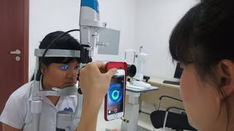 Ortho K - Điều chỉnh cận loạn thị không phẫu thuật