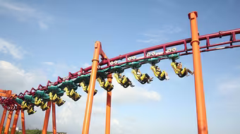 Asia Park ra mắt tàu lượn dạng treo lớn nhất Việt Nam