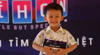 Lộ diện "thần đồng bolero" 4 tuổi "gây sốt" ở "Biệt tài tí hon"