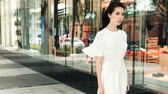 Phan Thị Mơ kín đáo trong hình ảnh "quý cô công sở"