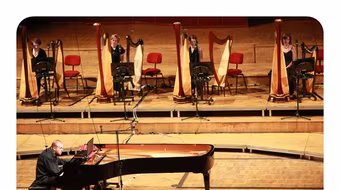 Nghệ sĩ piano Maciej Grzybowski giao lưu âm nhạc tại Việt Nam 