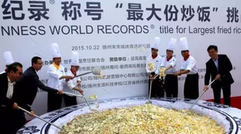 Chảo cơm rang khổng lồ Dương Châu bị tước kỷ lục Guinness