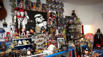 Sưu tập 20.000 vật dụng liên quan tới Star Wars