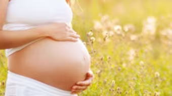 Nắng nóng tăng nguy cơ sinh non