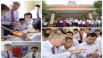 Đại sứ Mỹ vui Tết Trung thu ở Làng Hữu nghị