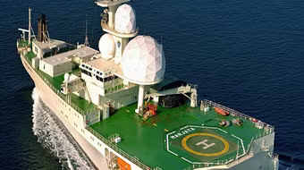 Na Uy điều tàu do thám quân sự theo dõi Nga