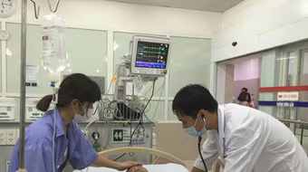 Tiến sĩ muốn hành nghề phải học thêm