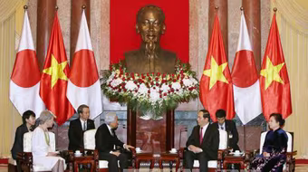 Nhà vua và Hoàng hậu Nhật Bản tới Hà Nội: Việt Nam đón tiếp trọng thị và ấm áp