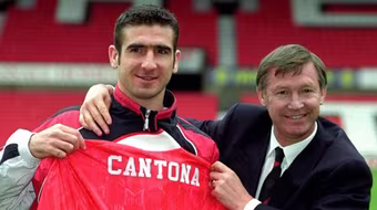 Sir Alex Ferguson tiết lộ lý do ký hợp đồng với Cantona