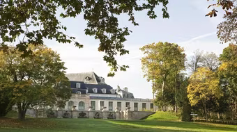 Tiết lộ đại bản doanh xa xỉ của đội tuyển Anh trong thời gian dự VCK Euro 2016