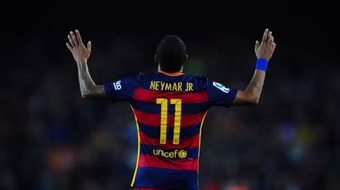 Barcelona đề nghị mức lương "bom tấn" với Neymar