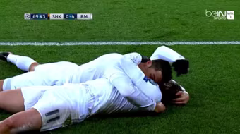 Những bức ảnh phản cảm nhất trong lịch sử bóng đá