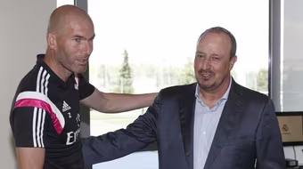 Real sắp có "biến", Zidane chuẩn bị thay thế Benitez 