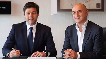 Pochettino khiến CĐV M.U vỡ mộng, Everton sa thải Martinez