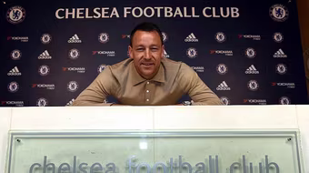 Niềm vui vỡ òa sau khi Terry ở lại Stamford Bridge thêm 1 năm