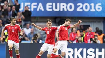 Romania 1-1 Thụy Sỹ: Mehmedi giải cứu đội bóng xứ sở đồng hồ