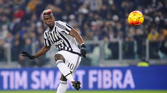 M.U hoàn tất hợp đồng kỷ lục mua Pogba