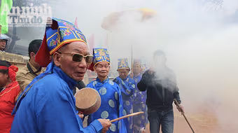 Độc đáo lễ hội nấu cơm thi ở làng Thị Cấm