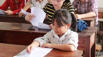 Ước mơ trở thành giáo viên mầm non của sĩ tử tí hon