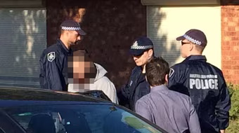 Australia lần đầu bắt giữ kẻ tài trợ IS