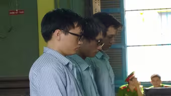 Hai anh em sinh đôi giết người vì tiếng pô xe ầm ĩ