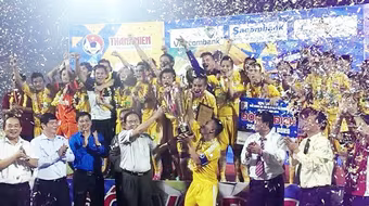 Biến Hà Nội T&T thành cựu vô địch, SNLA lần thứ năm đăng quang giải U21 QG