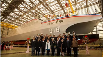 Tàu Đài Loan có thể “bịt mắt” tàu sân bay Liêu Ninh