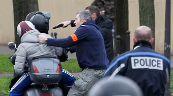 Đặc nhiệm Pháp tiêu diệt 3 tên khủng bố, giải thoát con tin