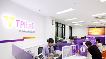 TPBank lột xác ngoạn mục sau tái cơ cấu, lọt top 300 NH mạnh nhất Châu Á về sức mạnh tài chính