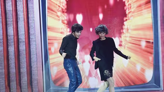 Noo Phước Thịnh hóa lão ông sành điệu "tán tỉnh" bà lão tóc điểm sương