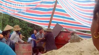 Đang xây nhà, người đàn ông bị điện giật tử vong