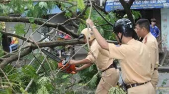 Chủ tịch nước gửi thư khen lực lượng Công an, Quân đội trong chống bão