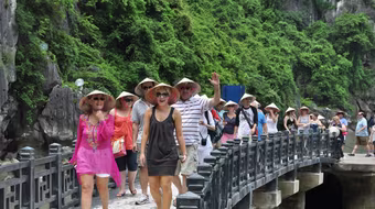 Sẽ không ai trả lời...