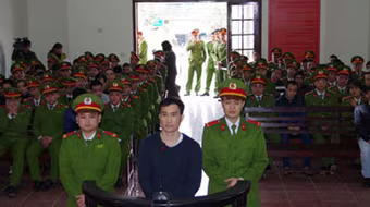 Trên 1.415 bánh ma túy được vận chuyển vào Việt Nam thế nào?