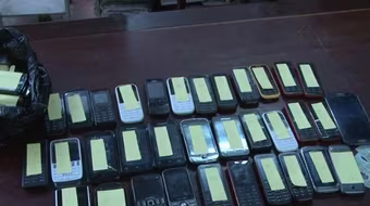 Đột nhập cửa hàng trộm 60 điện thoại và thẻ cào 