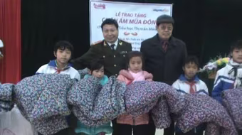 Ấm lòng đồng bào vùng cao