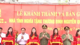 CATP Hà Nội khánh thành 2 nhà tình nghĩa