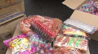 Công an quận Hoàng Mai phát hiện lượng lớn bánh kẹo trẻ em hết hạn, nhập lậu