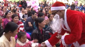 Món quà ấm ấp mùa Giáng sinh cho các bệnh nhi